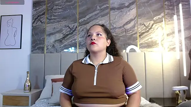 Snapshot of Lunea_kane chatting on 15, 1, 2026 Lunea kane online show from 15, 1, 2026