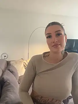 Snapshot of NovaLushhh chatting on 6, 2, 2026 NovaLushhh online show from 6, 2, 2026