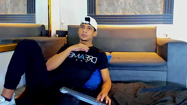 ALEX KEITH26 online show from 4, 2, 2026