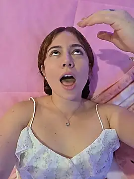 Snapshot of dani_ferreer1 chatting on 18, 6, 2026 dani ferreer1 online show from 18, 6, 2026