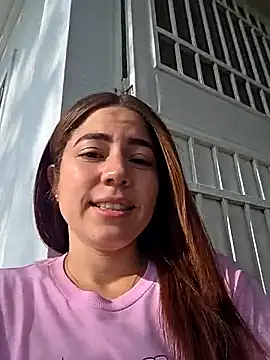 Snapshot of dani_ferreer1 chatting on 21, 6, 2026 dani ferreer1 online show from 21, 6, 2026