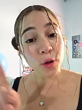 Snapshot of dani_ferreer1 chatting on 19, 6, 2026 dani ferreer1 online show from 19, 6, 2026