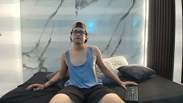 Danner Alaia online show from 16, 1, 2026