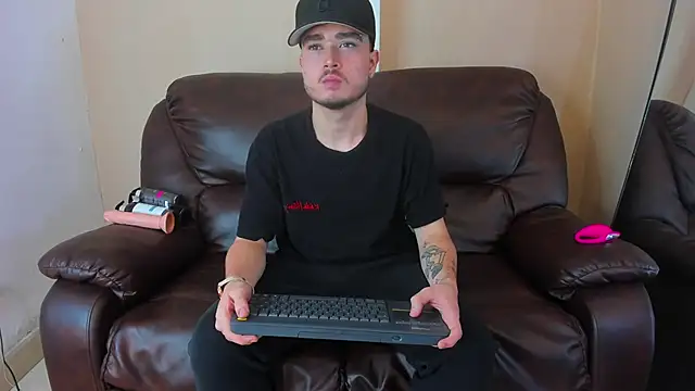 Salvattore Muller online show from 13, 4, 2026