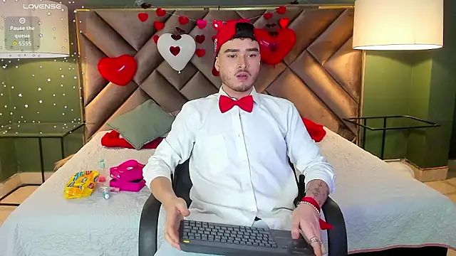 Snapshot of Salvattore_Muller chatting on 15, 2, 2026 Salvattore Muller online show from 15, 2, 2026