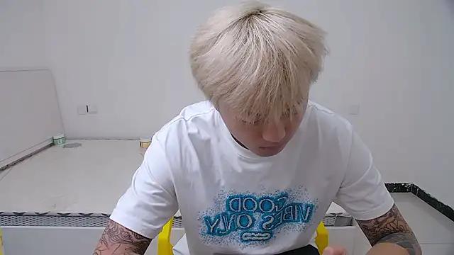 Chocolates-001 online show from 4, 4, 2026