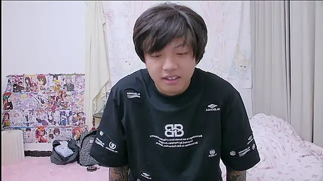 Chocolates-001 online show from 14, 4, 2026