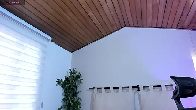 ella  olmos online show from 19, 3, 2026