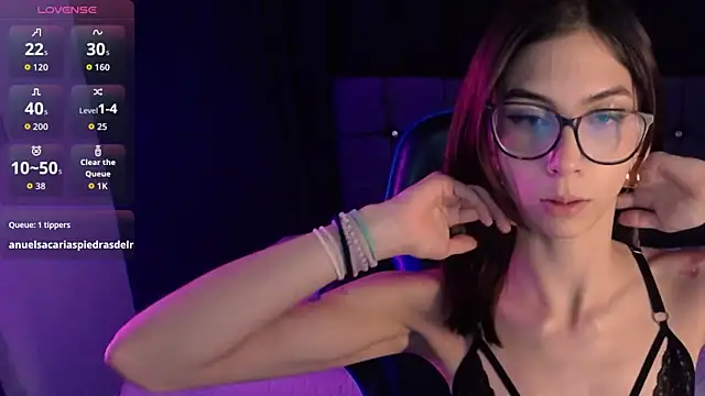 emily 34  online show from 17, 3, 2026