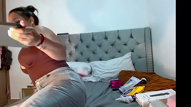 celeneortii online show from 16, 4, 2026