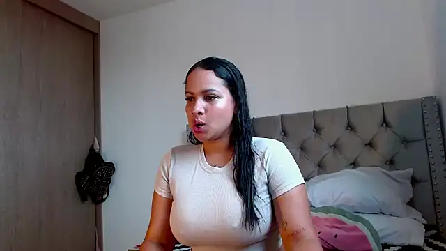 celeneortii online show from 12, 4, 2026