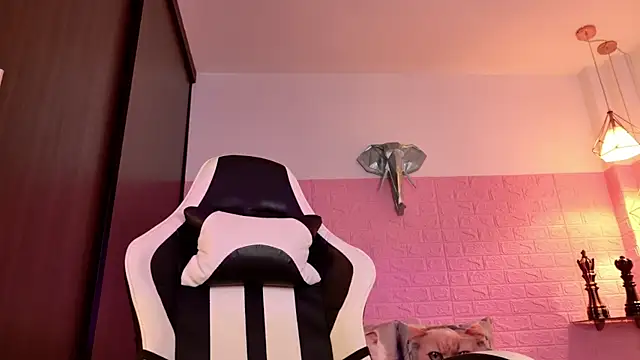 Dulce Stormy online show from 28, 2, 2026