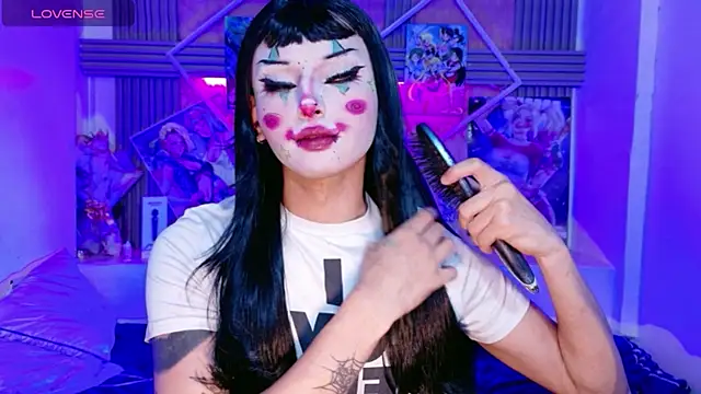 Lisa sparkleee online show from 4, 6, 2026