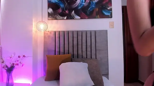 TessaMonroee online show from 24, 3, 2026