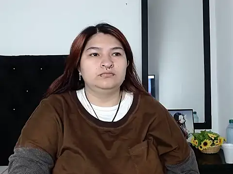 LauraHorny69 online show from 11, 2, 2026