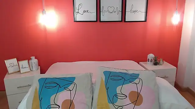 MaddyOwens 5 online show from 12, 3, 2026