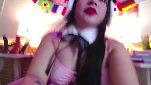Snapshot of Veroo_Hotlips chatting on 5, 7, 2026 Veroo Hotlips online show from 5, 7, 2026