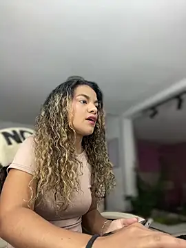 AngelPinkk  online show from 18, 6, 2026