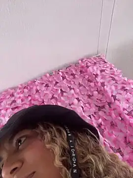 AngelPinkk  online show from 22, 3, 2026