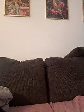 icelyne 2001 online show from 1, 2, 2026