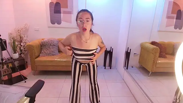 Veronica miiller online show from 12, 5, 2026