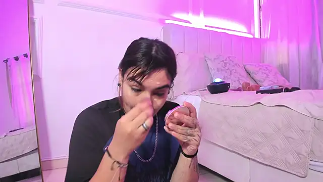 Snapshot of Dakota-bluu chatting on 19, 1, 2026 Dakota-bluu online show from 19, 1, 2026