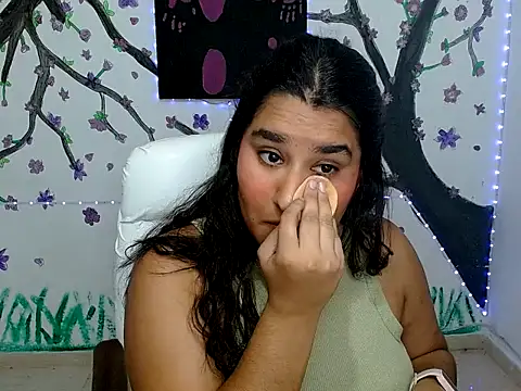 Im May  online show from 28, 2, 2026