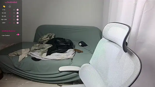 Snapshot of LeonBoykisser chatting on 26, 2, 2026 LeonBoykisser online show from 26, 2, 2026