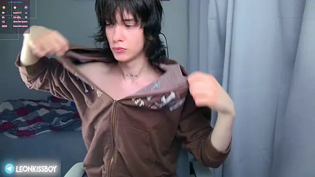 Snapshot of LeonBoykisser chatting on 10, 6, 2026 LeonBoykisser online show from 10, 6, 2026