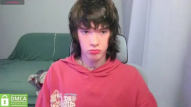 Snapshot of LeonBoykisser chatting on 16, 7, 2026 LeonBoykisser online show from 16, 7, 2026