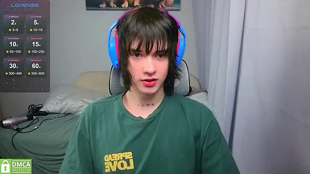LeonBoykisser online show from 18, 5, 2026