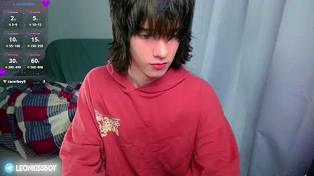 Snapshot of LeonBoykisser chatting on 28, 6, 2026 LeonBoykisser online show from 28, 6, 2026