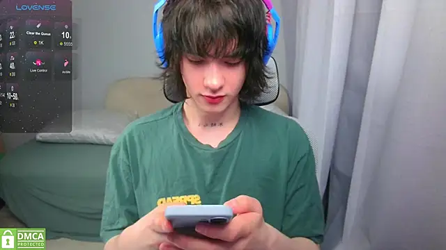 LeonBoykisser online show from 18, 5, 2026