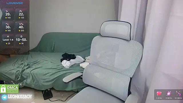 LeonBoykisser online show from 23, 4, 2026