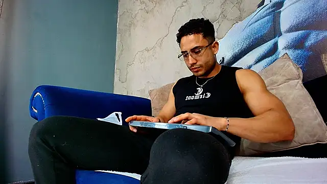 Vans Ross online show from 4, 6, 2026