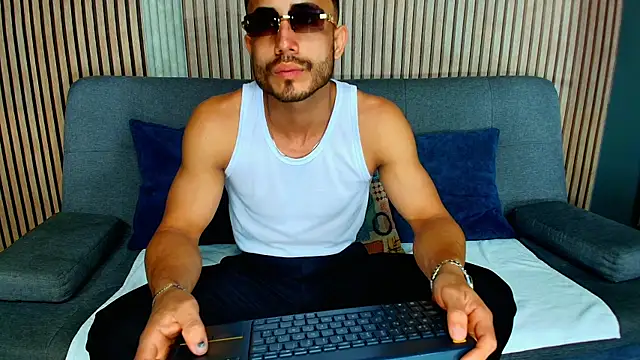 Vans Ross online show from 6, 2, 2026