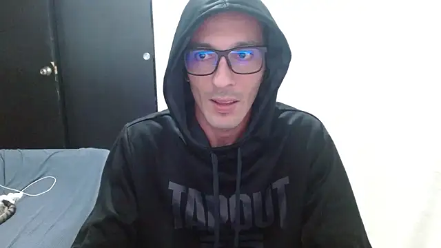 maskguy23 online show from 14, 6, 2026