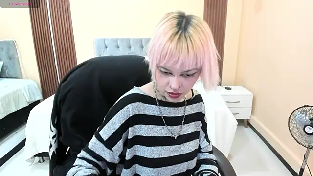 Bela Craxkerr online show from 23, 5, 2026