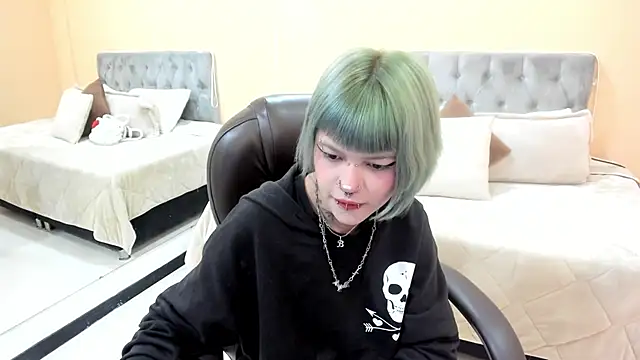 Bela Craxkerr online show from 7, 3, 2026