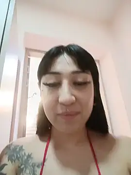 Snapshot of KomiCatt chatting on 17, 5, 2026 KomiCatt online show from 17, 5, 2026