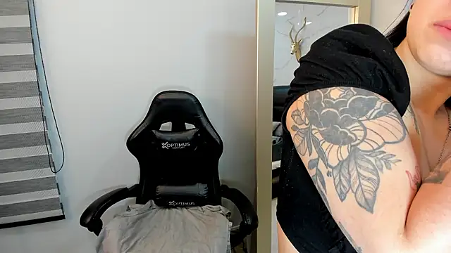 KomiCatt online show from 12, 3, 2026