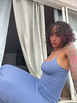LizStorm  online show from 10, 5, 2026