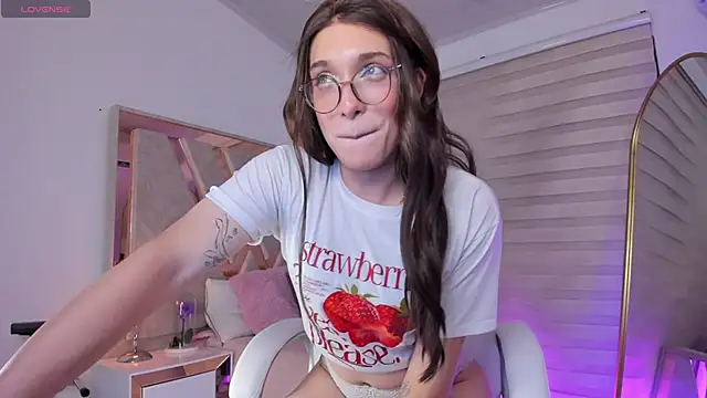 emilybeear online show from 17, 1, 2026