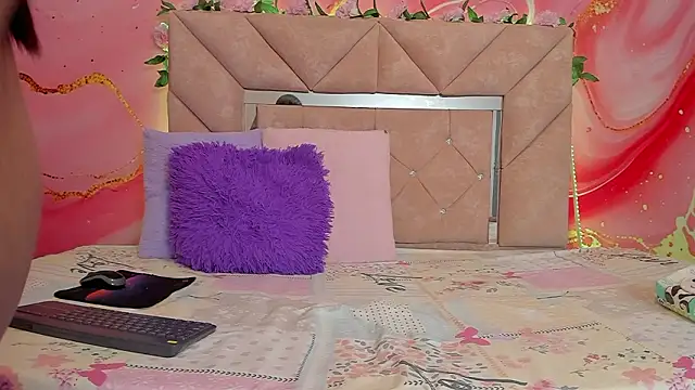 sweet  luna   online show from 21, 2, 2026