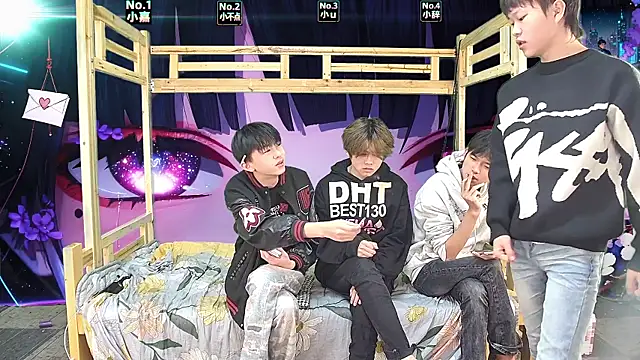 xiaohuangren01 online show from 28, 3, 2026