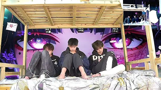 xiaohuangren01 online show from 6, 2, 2026