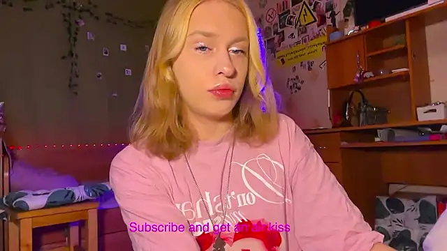 Snapshot of miss_barbie111 chatting on 3, 2, 2026 miss barbie111 online show from 3, 2, 2026