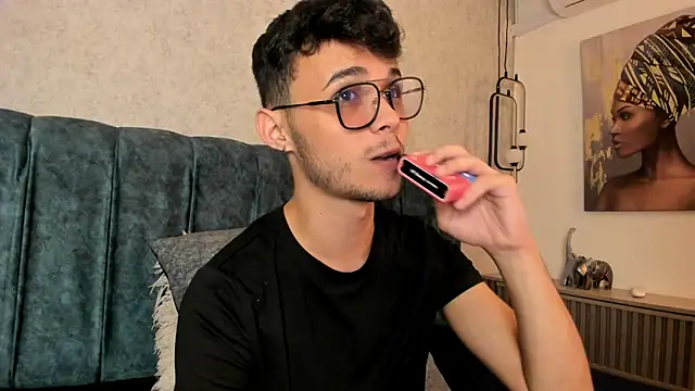 Snapshot of Alhan_Twink chatting on 10, 6, 2026 Alhan Twink online show from 10, 6, 2026