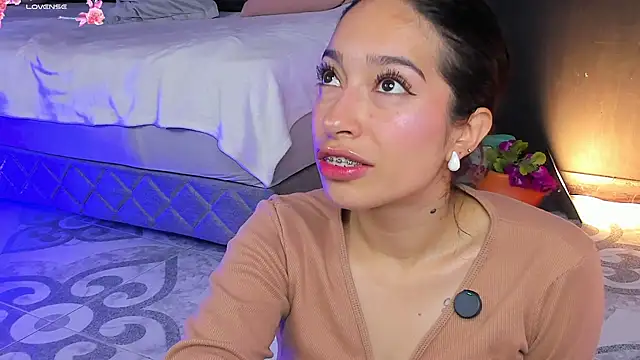 Noaah25  online show from 6, 3, 2026