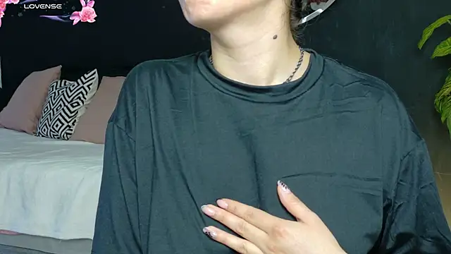 Noaah25  online show from 17, 4, 2026